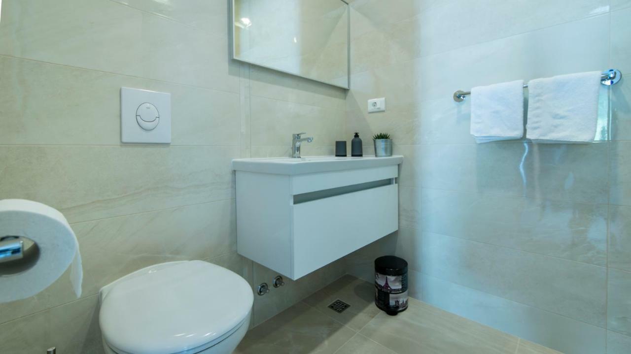 Apartmani Spiline - Mia Baška Voda Екстериор снимка